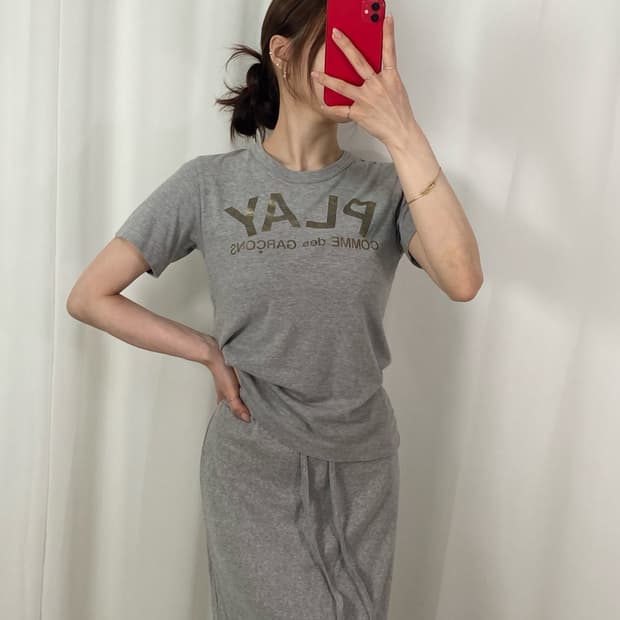 꼼데가르송 빅로고 그레이 T