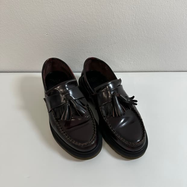 ADRIAN LEATHER TASSEL LOAFERS (235-240)