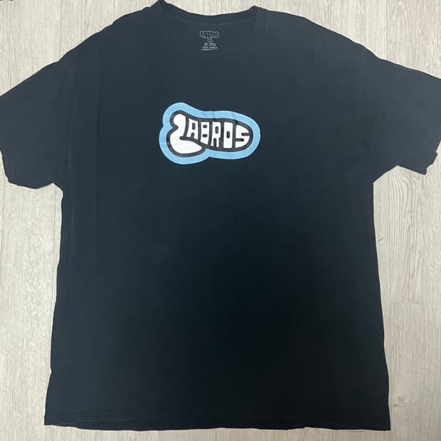 라브로스 티셔츠