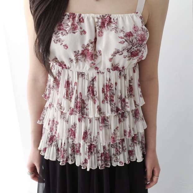 flower pleats sleeveless
