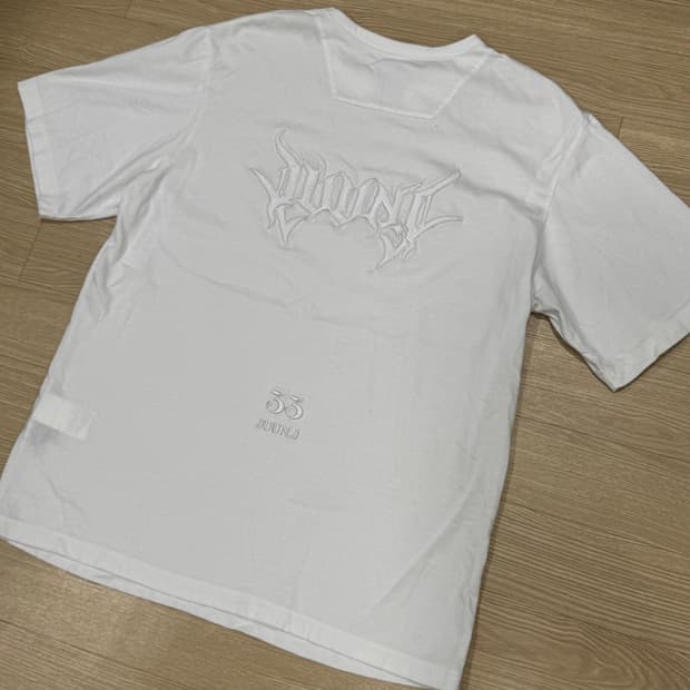 [L] 준지 24SS 자수 로고 티셔츠 화이트