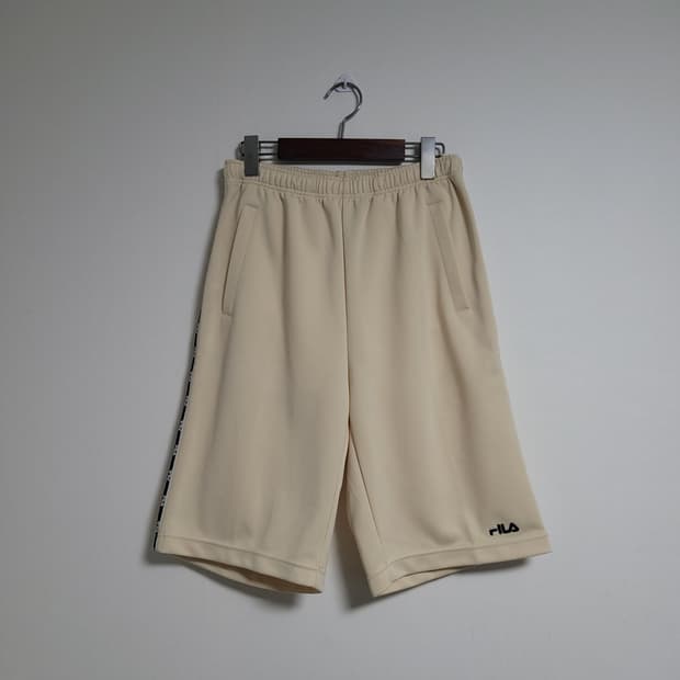 (28) FILA 휠라 아이보리 트레이닝 반바지 L