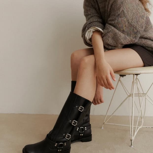 타크트로이메_ Accent 액센트 원형 메탈 바이커 부츠