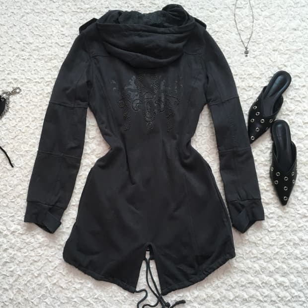 jpn vintage y2k charcoal lace hood stud 
