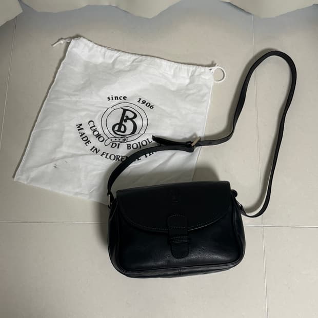 새상품) 정품 보욜라 숄더백 가방 보욜라 정품 가방