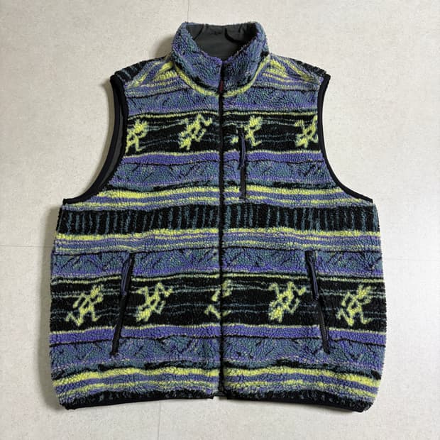 디스이즈네버댓 그라미치 리버서블 플리스 베스트