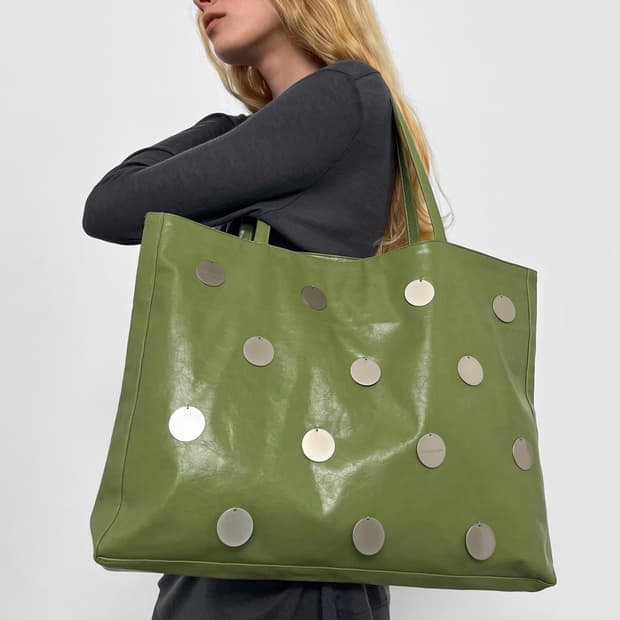 폴리수엠 METALLIC DISC SHOPPER BAG / GREEN