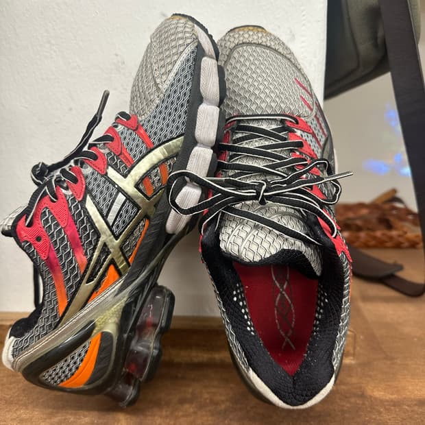 Asics 아식스 젤 킨세이