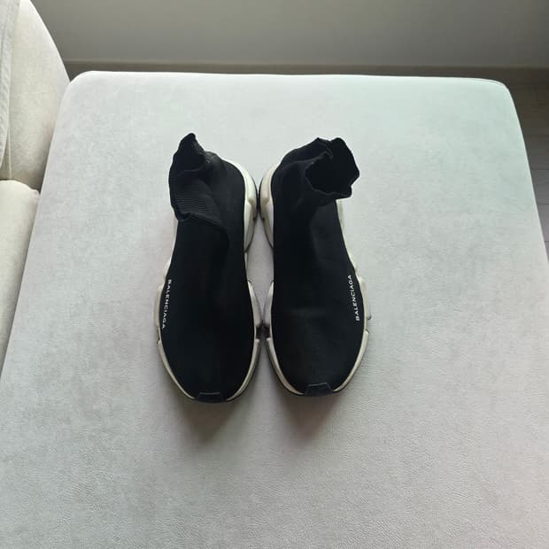 발렌시아가 스피드러너 40