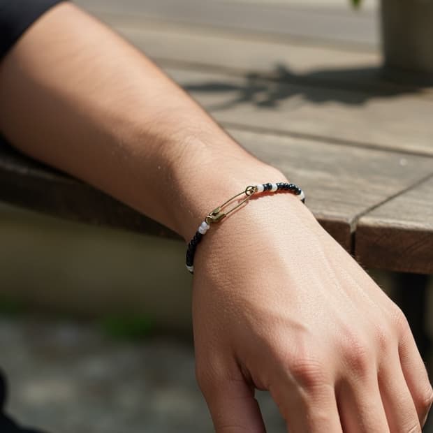 Ellavo Black Pearline Beads Bracelet