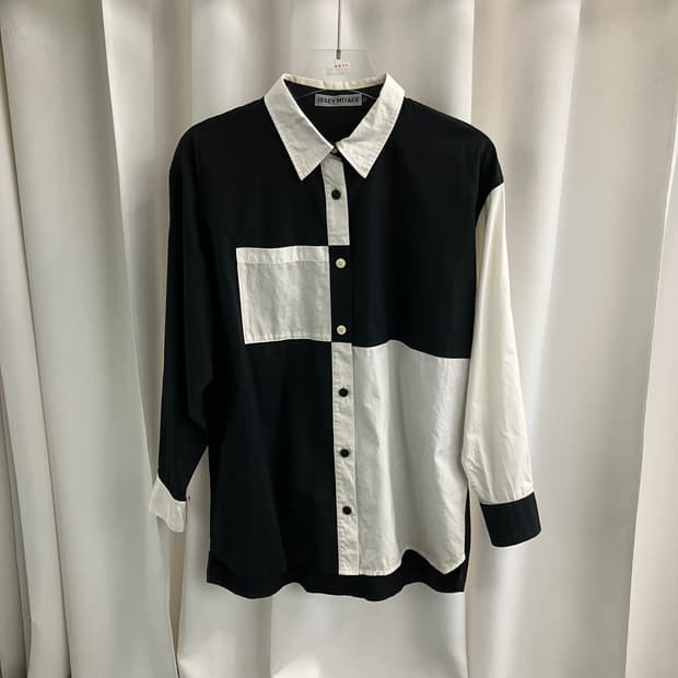 이세이미야케 블랙 화이트 배색 코튼 셔츠