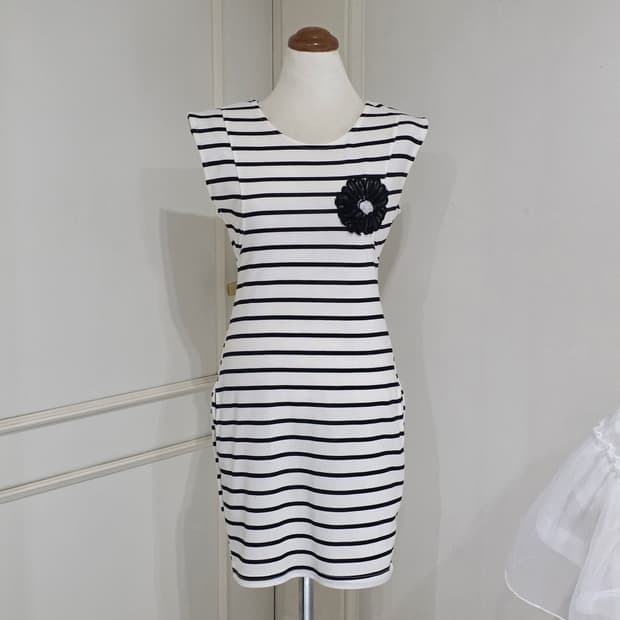 빈티지)여름모리걸 스트라이프 블랙 플라워 갸루 미니 딱붙원피스