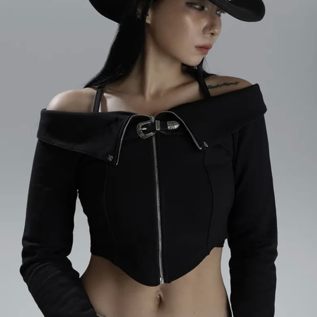 레피브 / 웨스턴 오프숄더 탑
