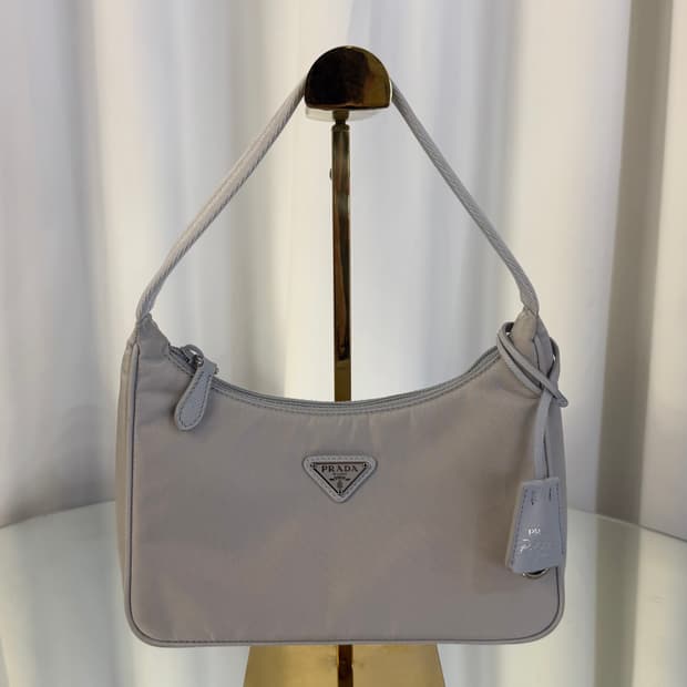 프라다 리나일론 리에디션 2000 호보 숄더백