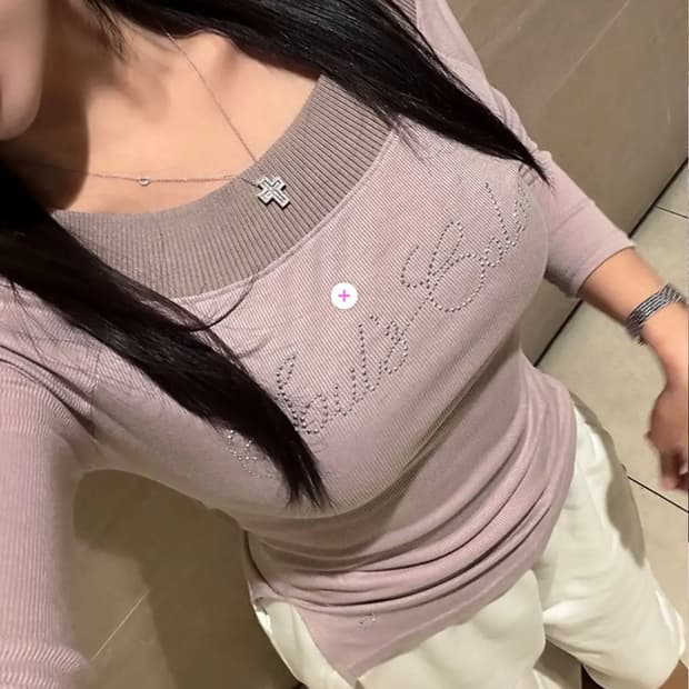 여성 오픈숄더 티셔츠