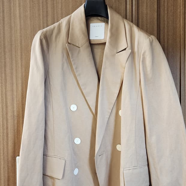 산드로 더블 베이지 자켓 55-66