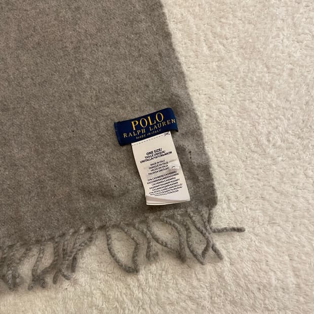 폴로 라이트그레이 머플러