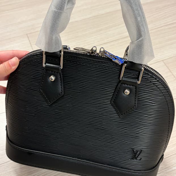 루이비통 나노알마 에삐블랙