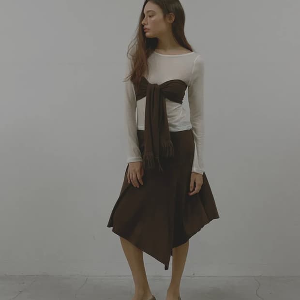 UNBALANCE HOOL SKIRT (BROWN) 