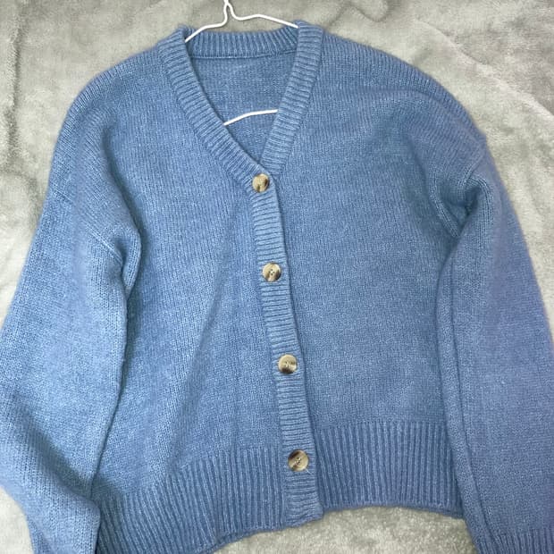 딥블루 브이넥 가디건