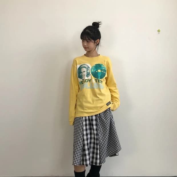 Rolling Cradle Graphic Long Sleeve Tee