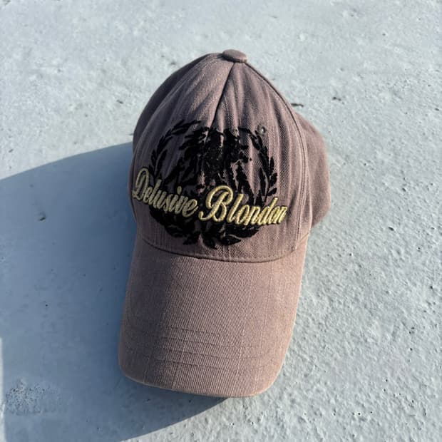 “Vintage”Y2K Design Cap