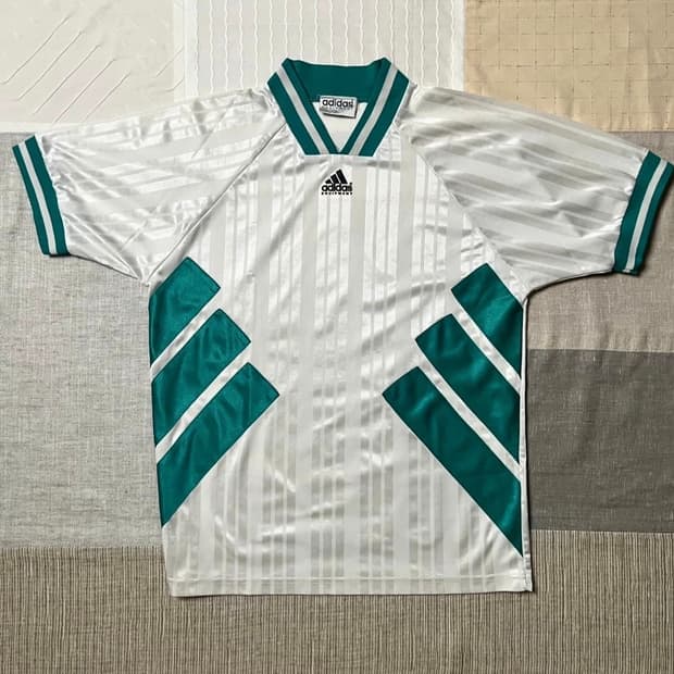 90‘s adidas eqt 풋볼셔츠 아디다스  이큅먼트