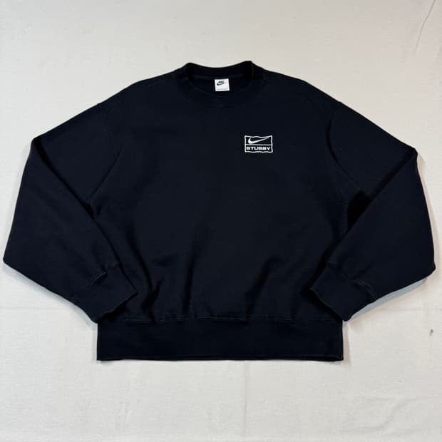 S) 나이키 스투시 NRG 워시드 플리스 크루넥 블랙