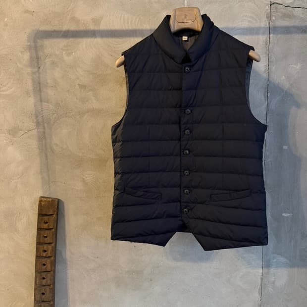 수트서플라이 구스다운 베스트 남성100