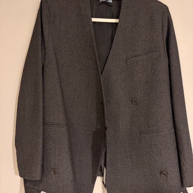 더일마 노카라울자켓 스몰 새제품 판매합니다. (정가449,000원)