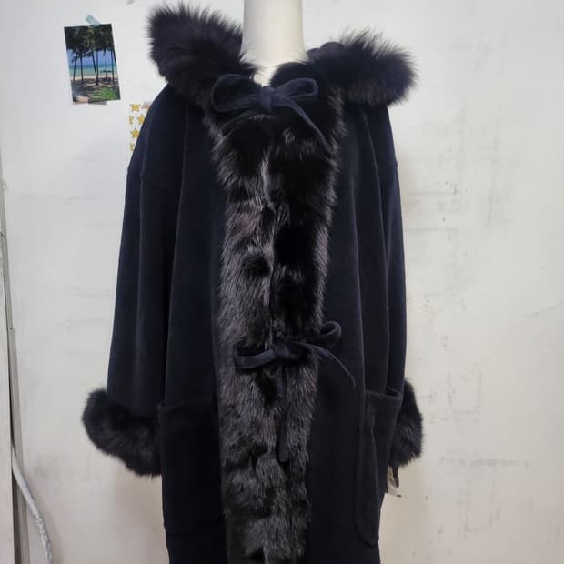 택있는새상품 울100ÉcrancioneSOLEN 블루폭스 퍼 후드 코트 