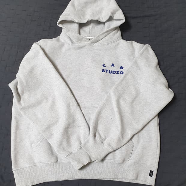 아이앱 스튜디오 후드티