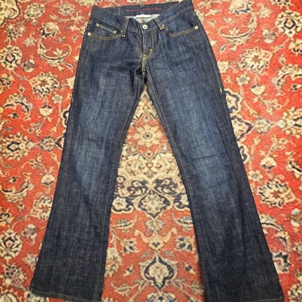 리바이스(Levi's) 빈티지 로우라이즈 부츠컷 생치 데님팬츠