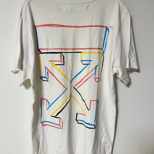 오프화이트 x Vitkac 콜라보 스케치 애로우 반팔티 m