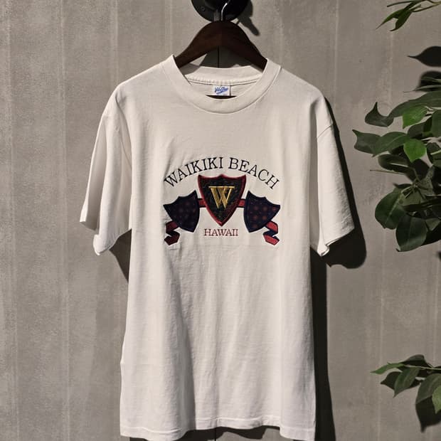 Velva Sheen made in USA 와이키키 비치 자수 티셔츠