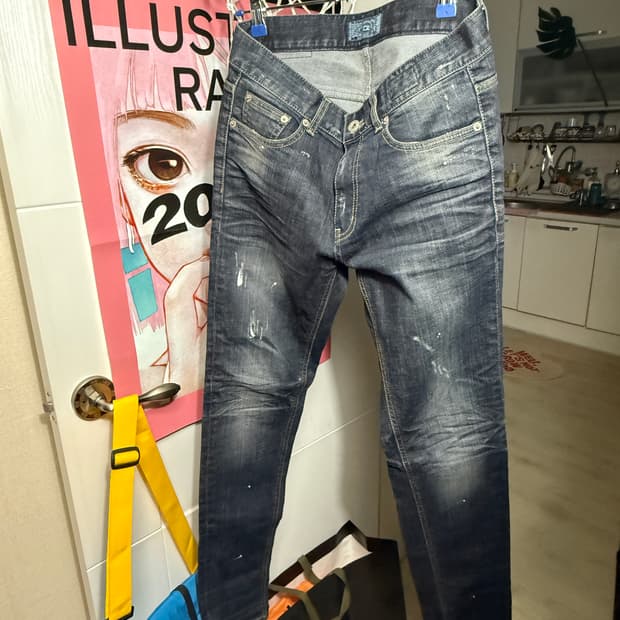 모디파이드 스크레치 빈티지 청바지 판매 합니다. (W30 / L32)