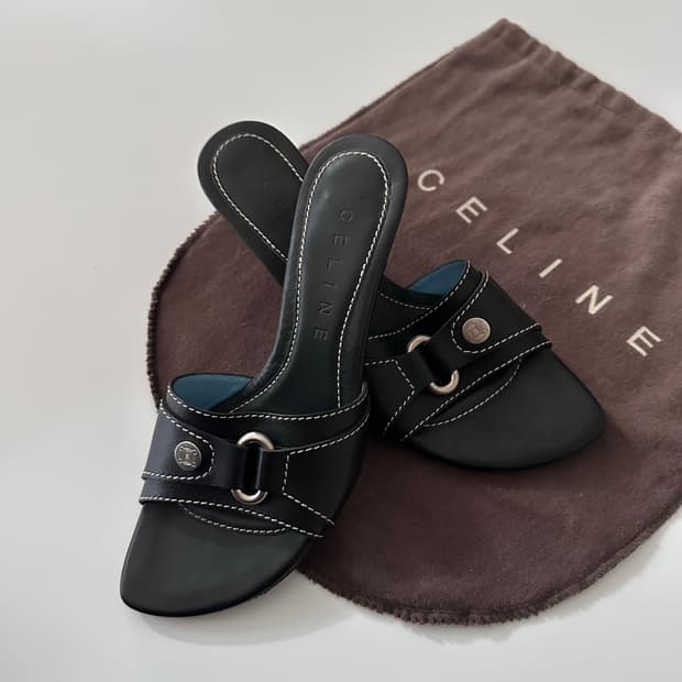 셀린느 celine 레더 뮬