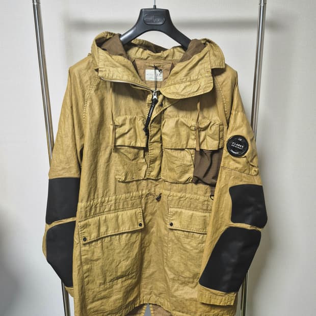 C.P. Company X 클락스 콜라보 아노락 자켓
