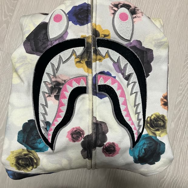 BAPE 베이프 플로랄 샤크 후드 집업 L