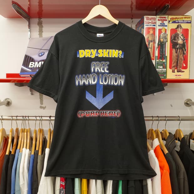 2000's " Dry Skin? Pump Here " T-shirt