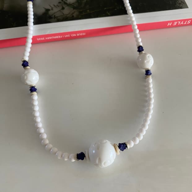 일본 빈티지 y2k 화이트 네이비 비즈 목걸이