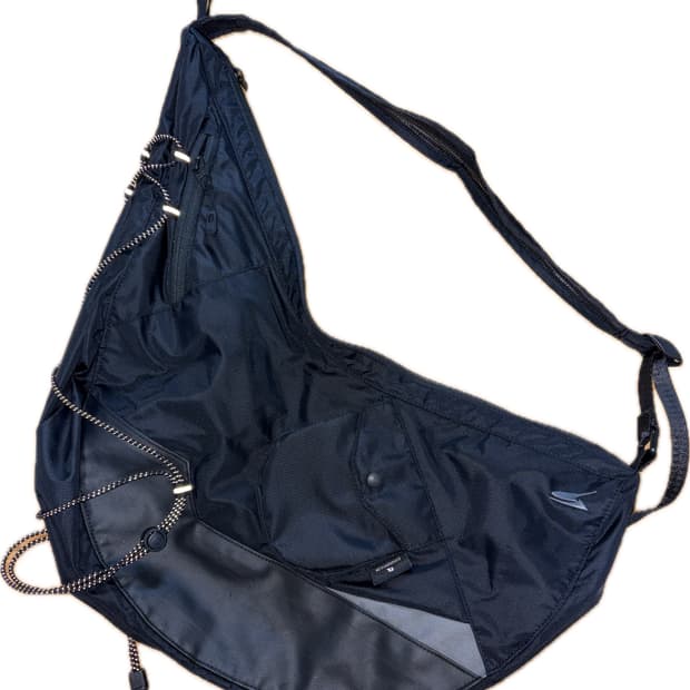 디프런티스(디프런트이즈오케이) 슬링백