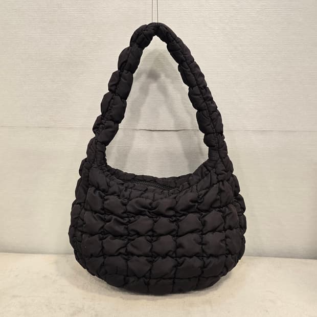 COS 코스 퀼티드 구름백 숄더백 블랙