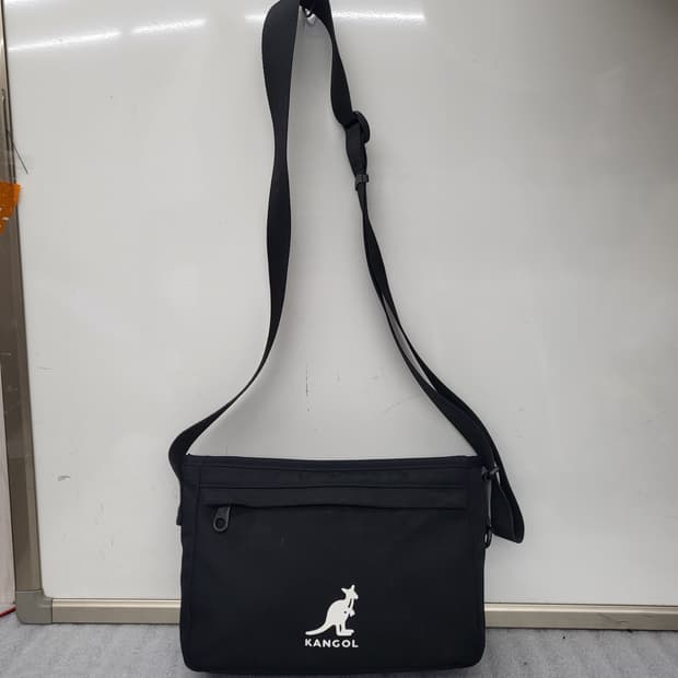 캉골 정품 크로스백 블랙 26x18x8cm