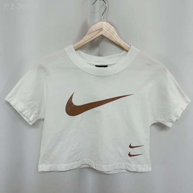 
나이키 여자 면100% 크롭 반팔티 화이트 S  KJ