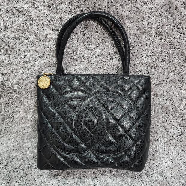 샤넬 코인백 토트백