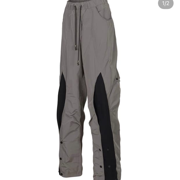 코스트 퍼 킬로 3d 트랙팬츠