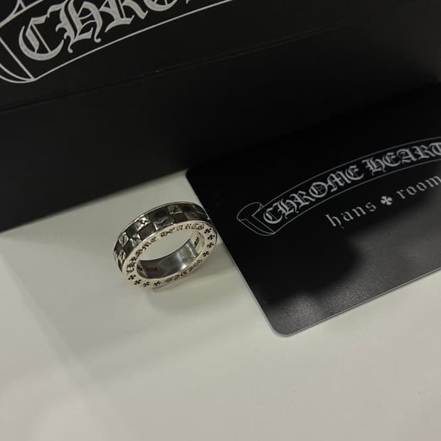 크롬하츠 메티보이 99 아이즈링