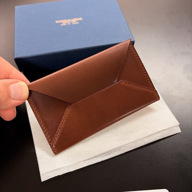 (정품/새상품) 메종 드 히로안 남성 브라운 코도반 가죽 카드지갑