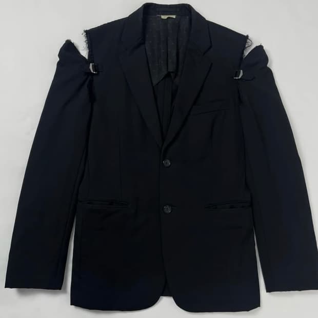 꼼데가르송 옴므 플러스 14ss 컷아웃 블레이저 M사이즈